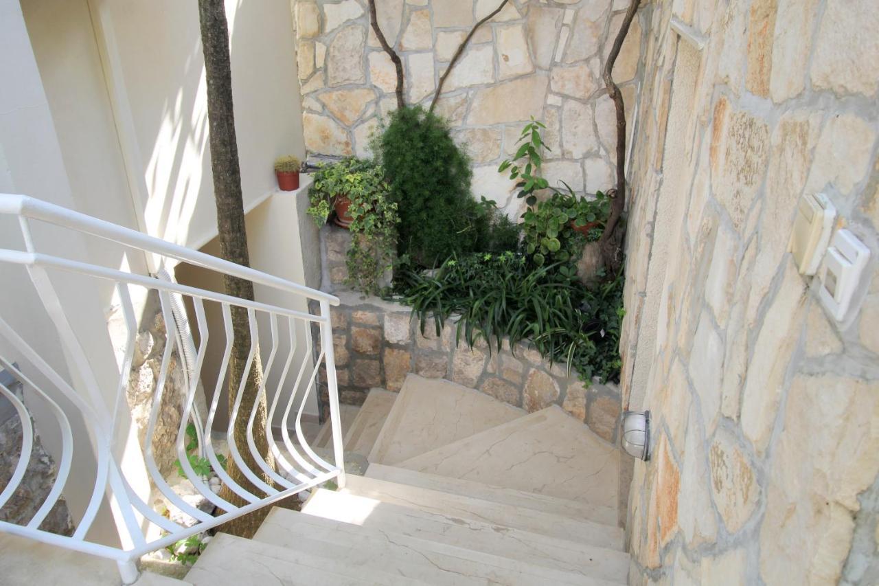 Apartments Miovic Молунат Экстерьер фото