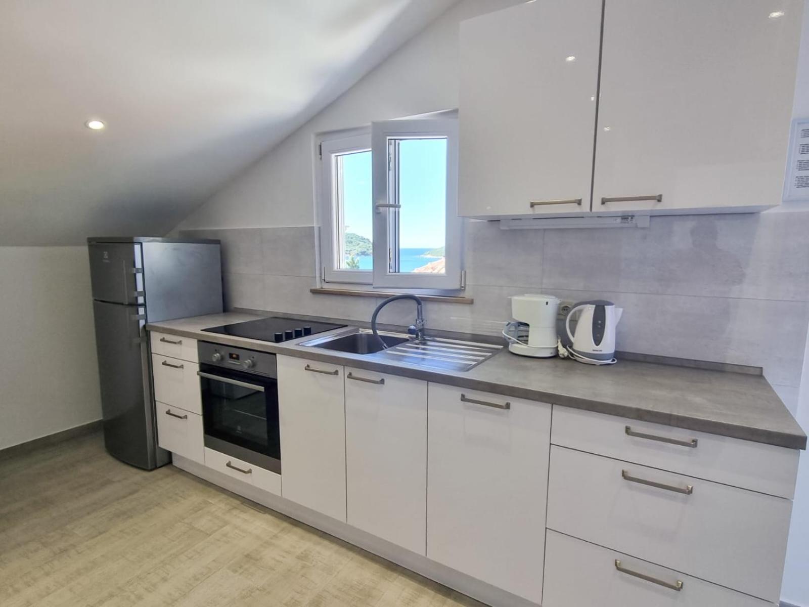 Apartments Miovic Молунат Экстерьер фото