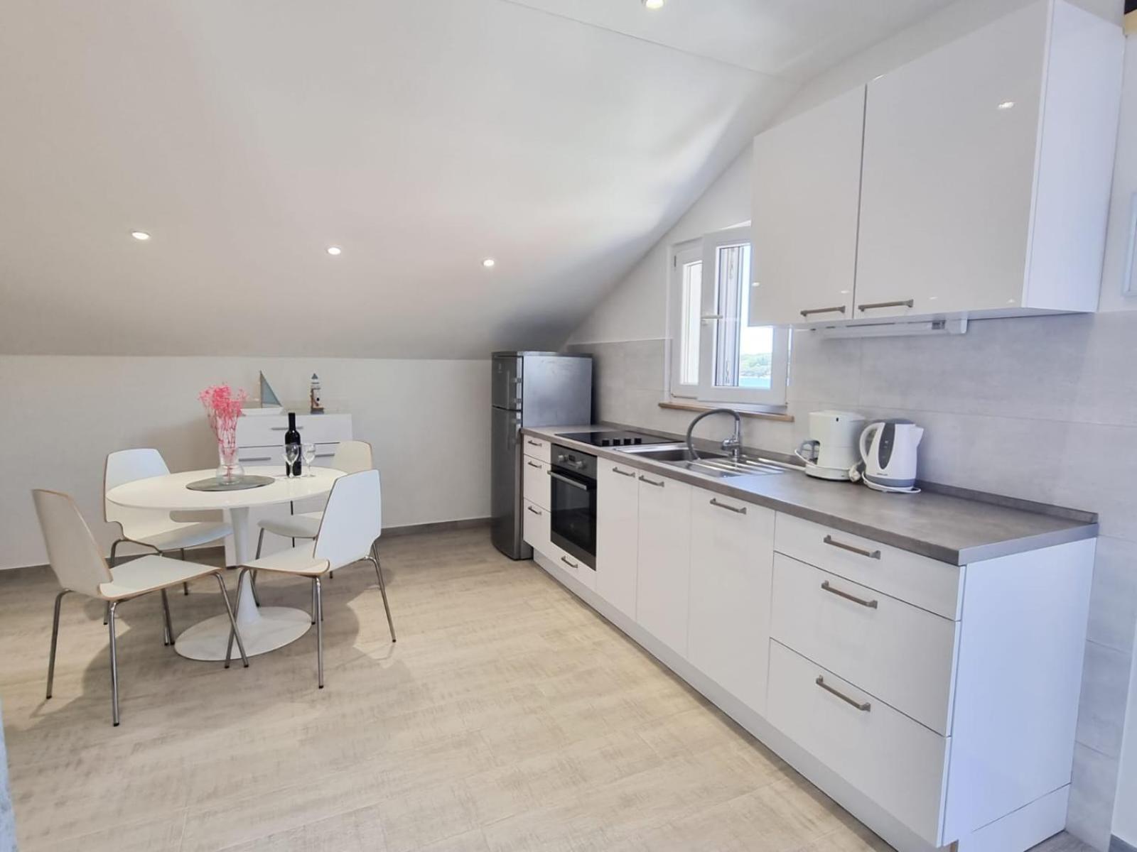 Apartments Miovic Молунат Экстерьер фото